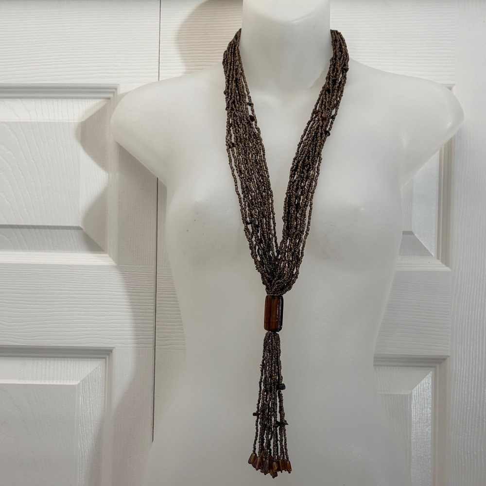 ❤️3 for $15!❤️ 
Vintage Chic Multi-Strand Brown Necklace